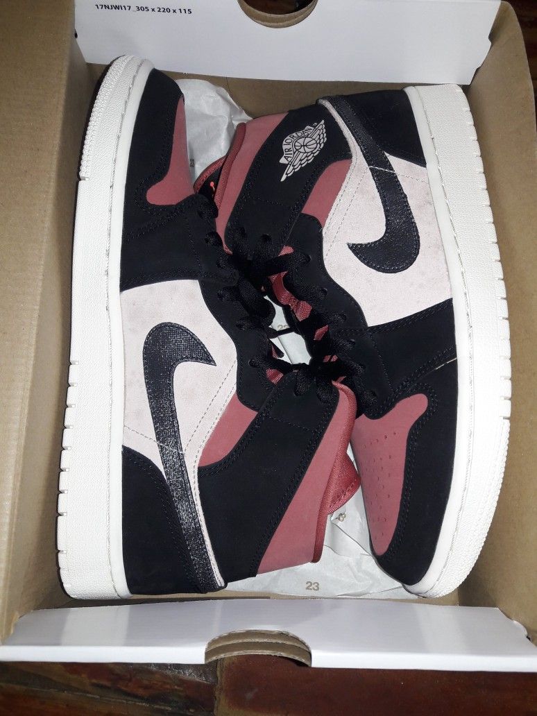 ** WOMEN'S NIKE AIR JORDAN 1 'CANYON RUST' SNEAKERS/ SIZE 10