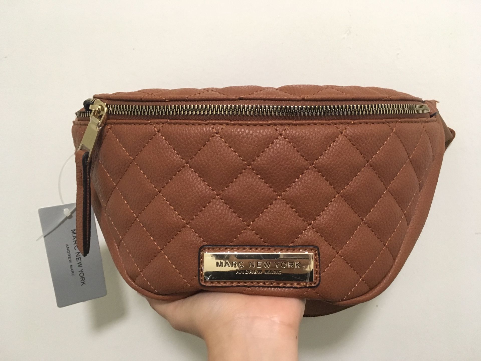 Louis Vuitton bum bag for Sale in Los Angeles, CA - OfferUp