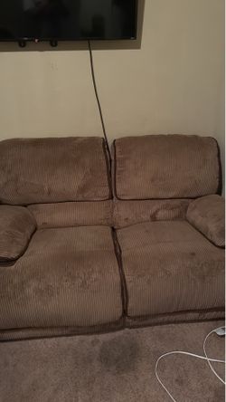 2 person couch with recliner
