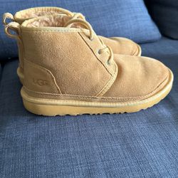 UGG boots size 4 