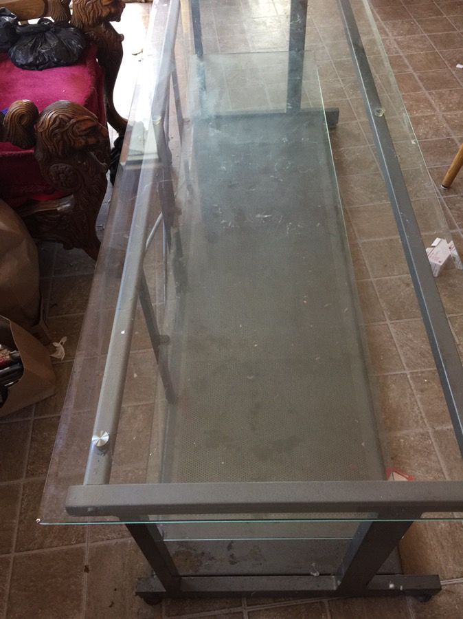 Mesa para telenision o sentro bidrio