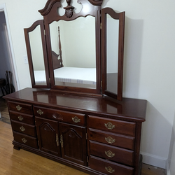 Queen size bedroom set