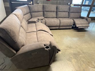 Brand New Costco BarcarLounger Power Recliner And Power Headrest