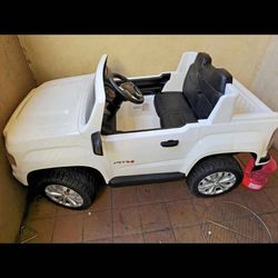 Gmc. 12voltios  Electrico. Potente. Con. Control Remote