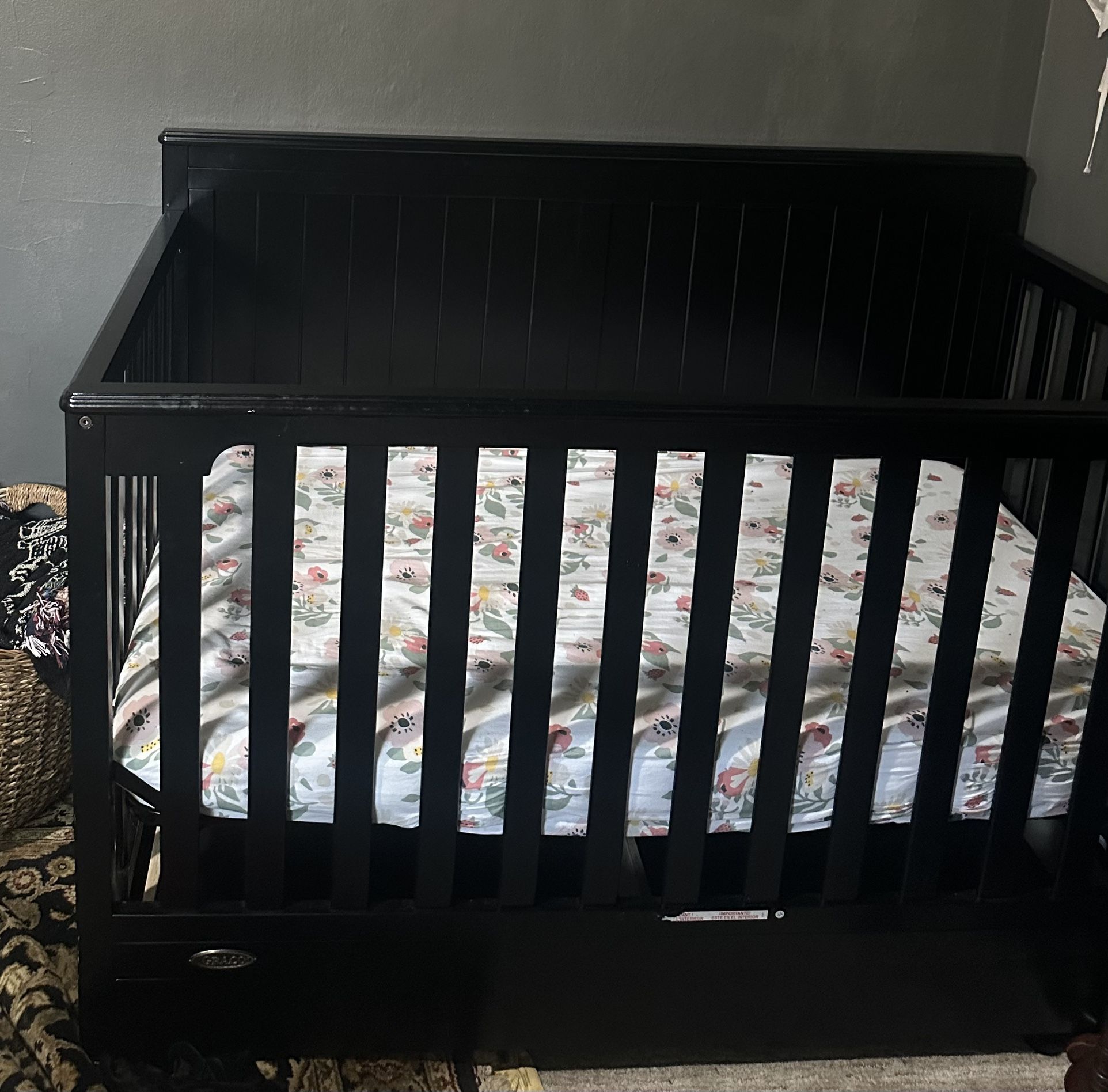 Graco Hadley 5 In 1 Convertible Crib Plus Mattress