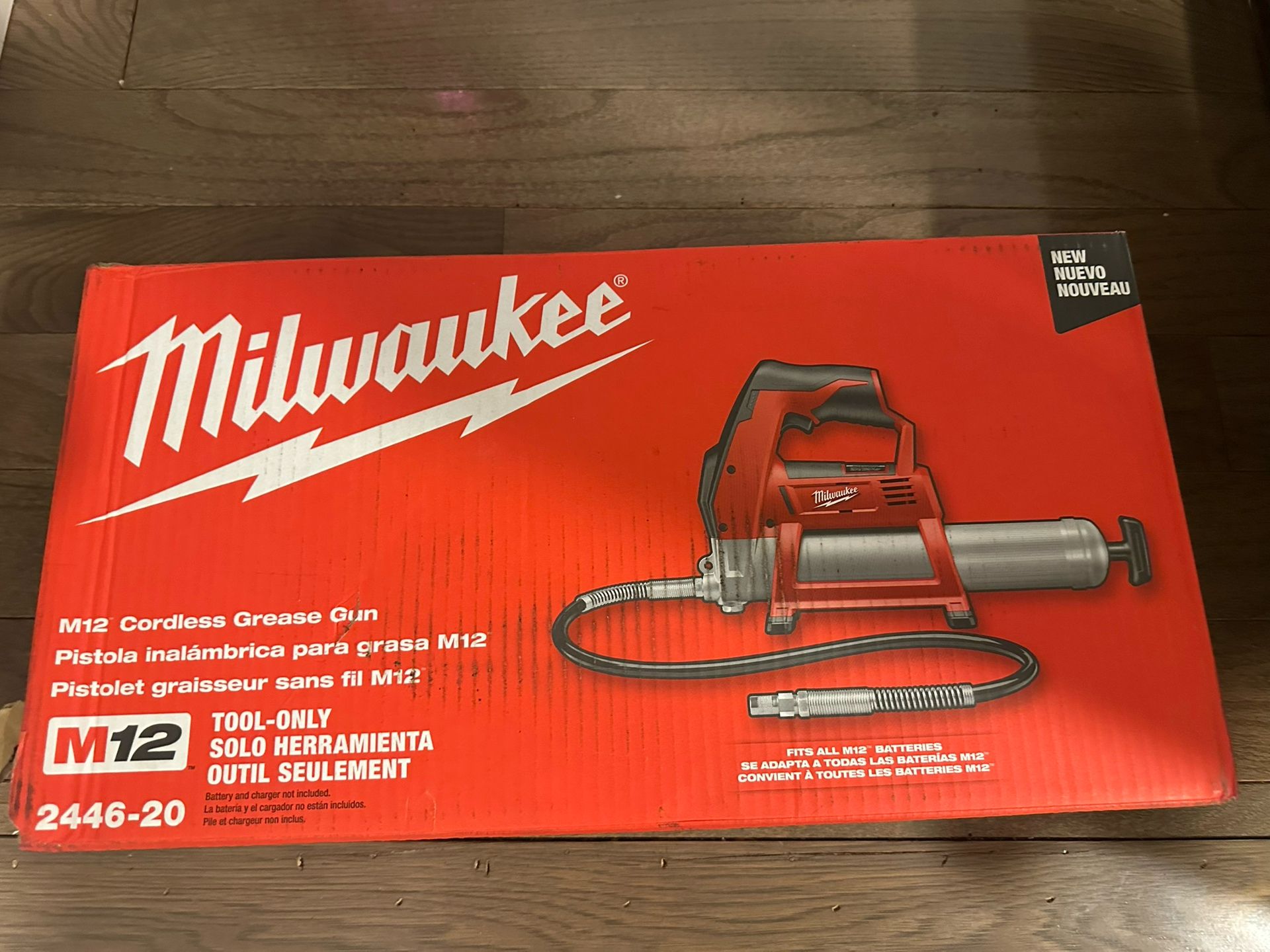 Milwaukee M12 Cordless Grease Gun 