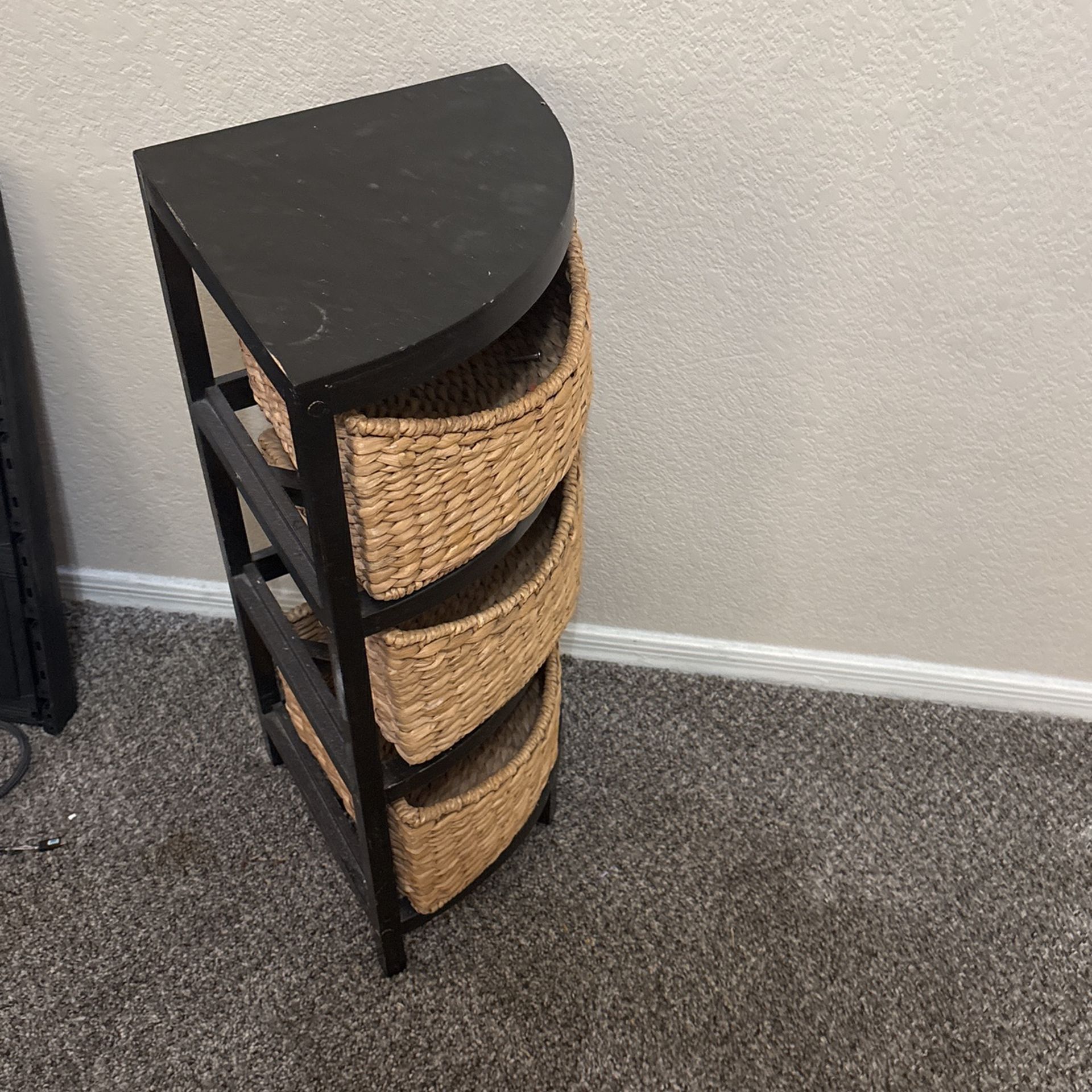 Corner Table
