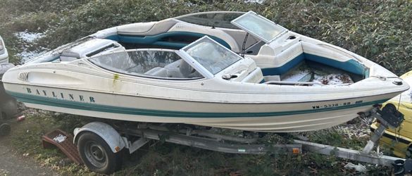 1992 Bayliner boat with Galvanized trailer / 1984 Z51 Corvette with 4+3 Manual Transmission - Will Remove When Sold