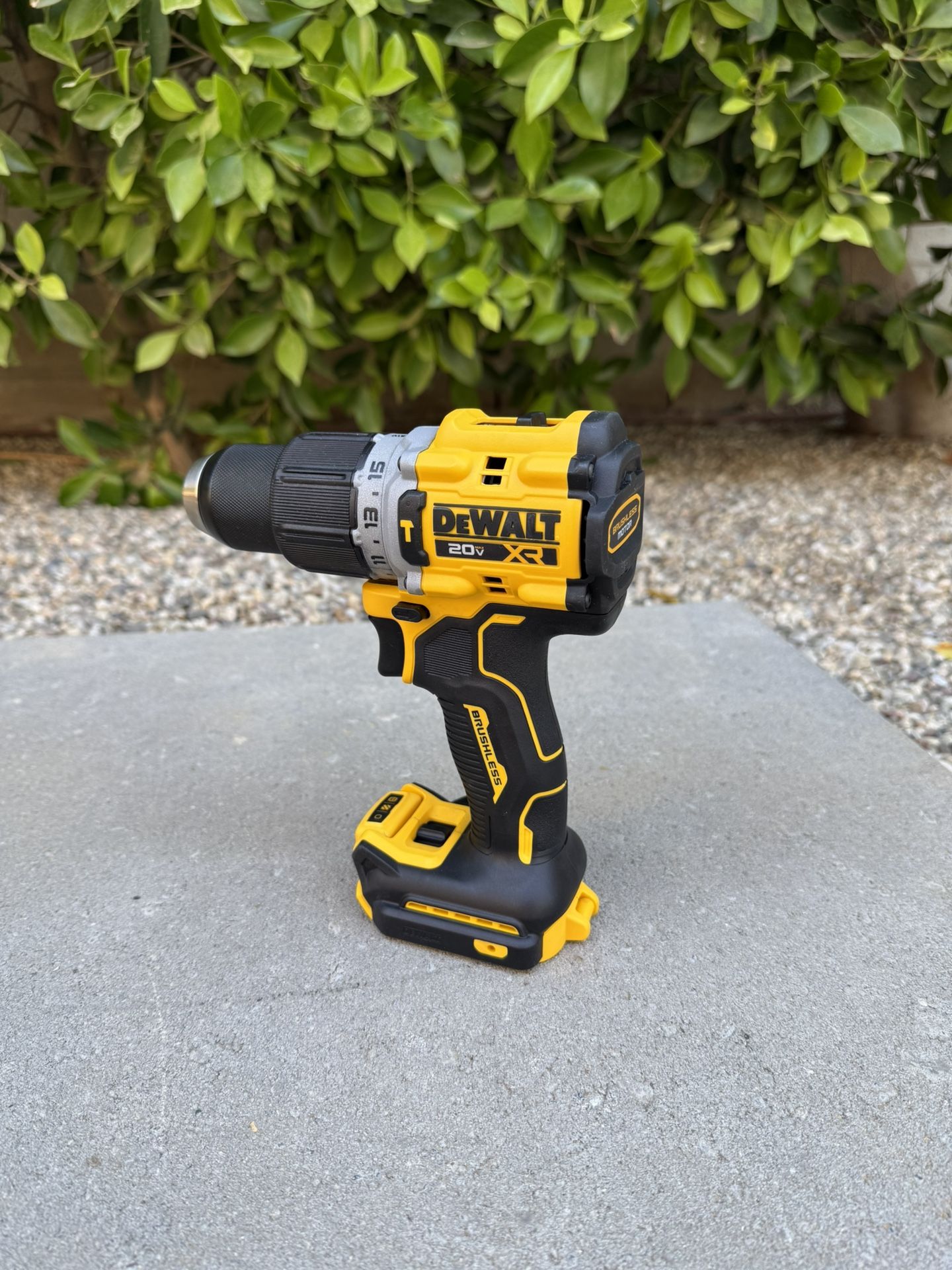 DeWalt XR 1/2” 20V Max Variable Speed Brushless Cordless Hammer Drill