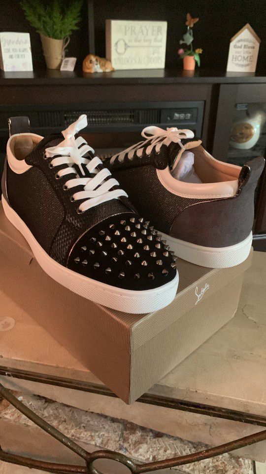Christian Louboutin Men Sneaker Low Top Black for Sale in Downey, CA -  OfferUp