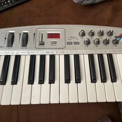 M‑Audio / Midiman Oxygen 8 MIDI Controller