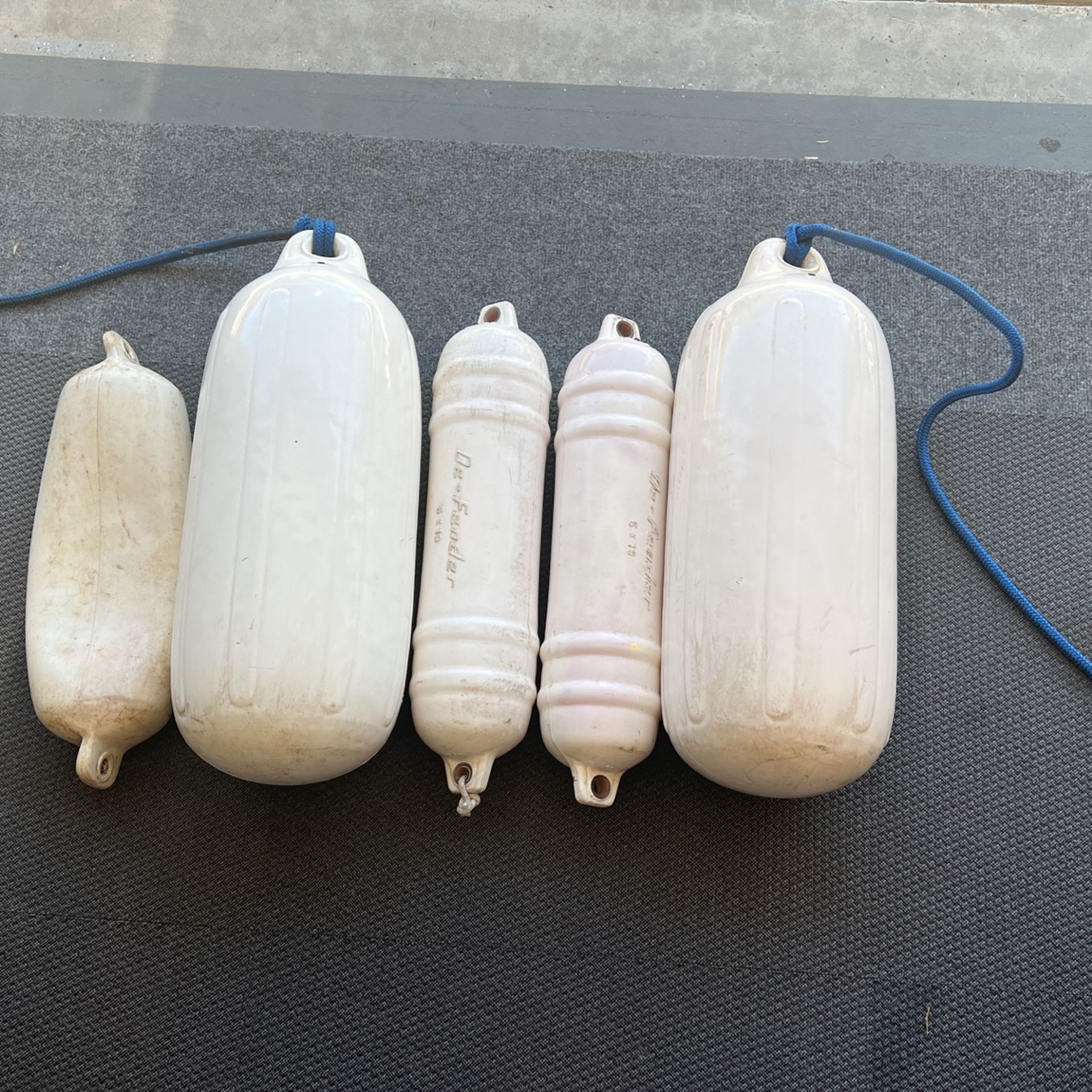 Boat De-fenders/ Bumpers