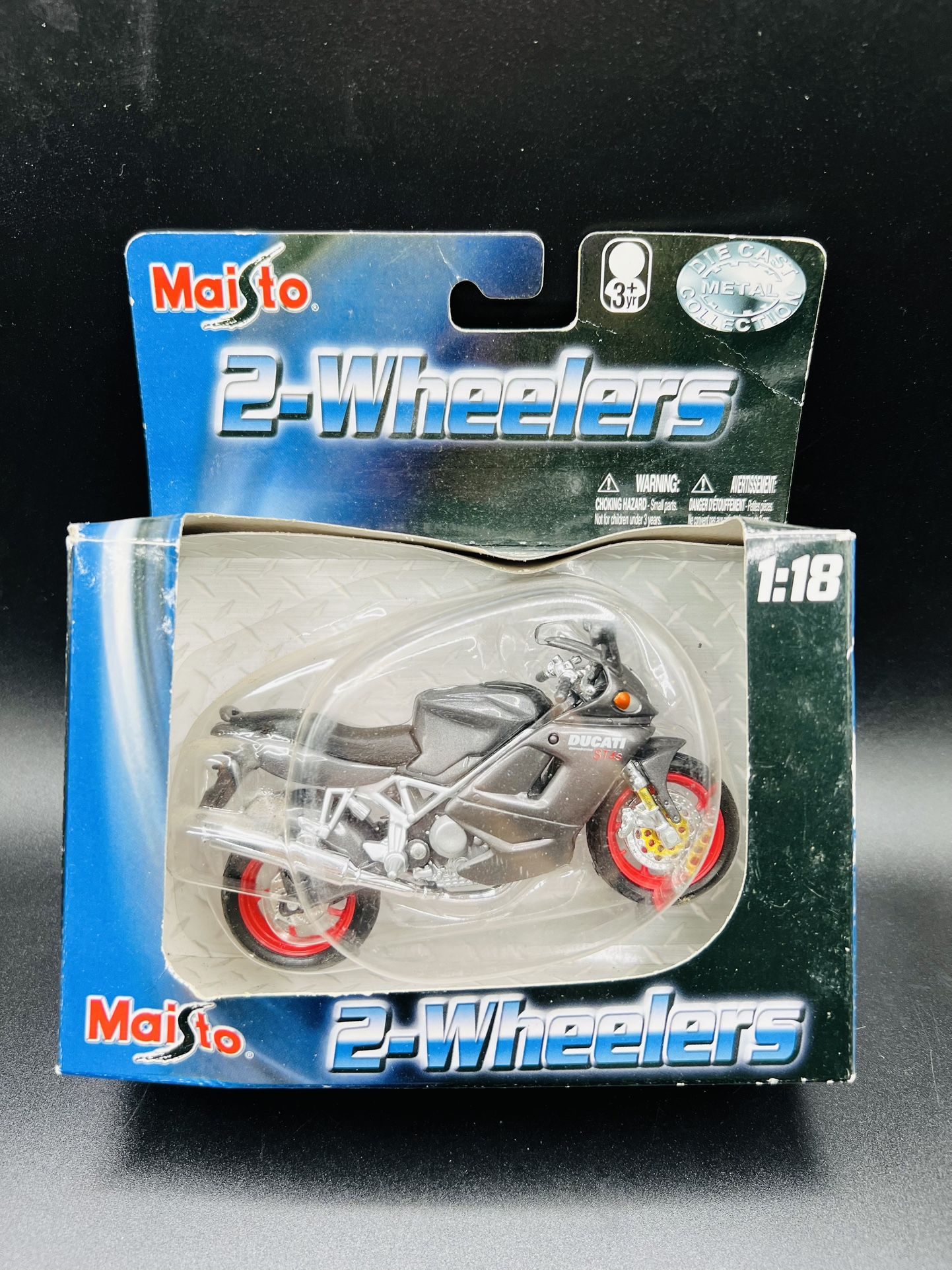 Vintage Maisto 1:18 scale diecast model of a Ducati ST4s motorcycle