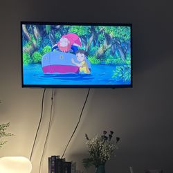 39” Insignia TV (no legs)