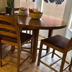 Hard Wool Oak Table & chairs