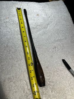 Vintage 15” Screw Driver