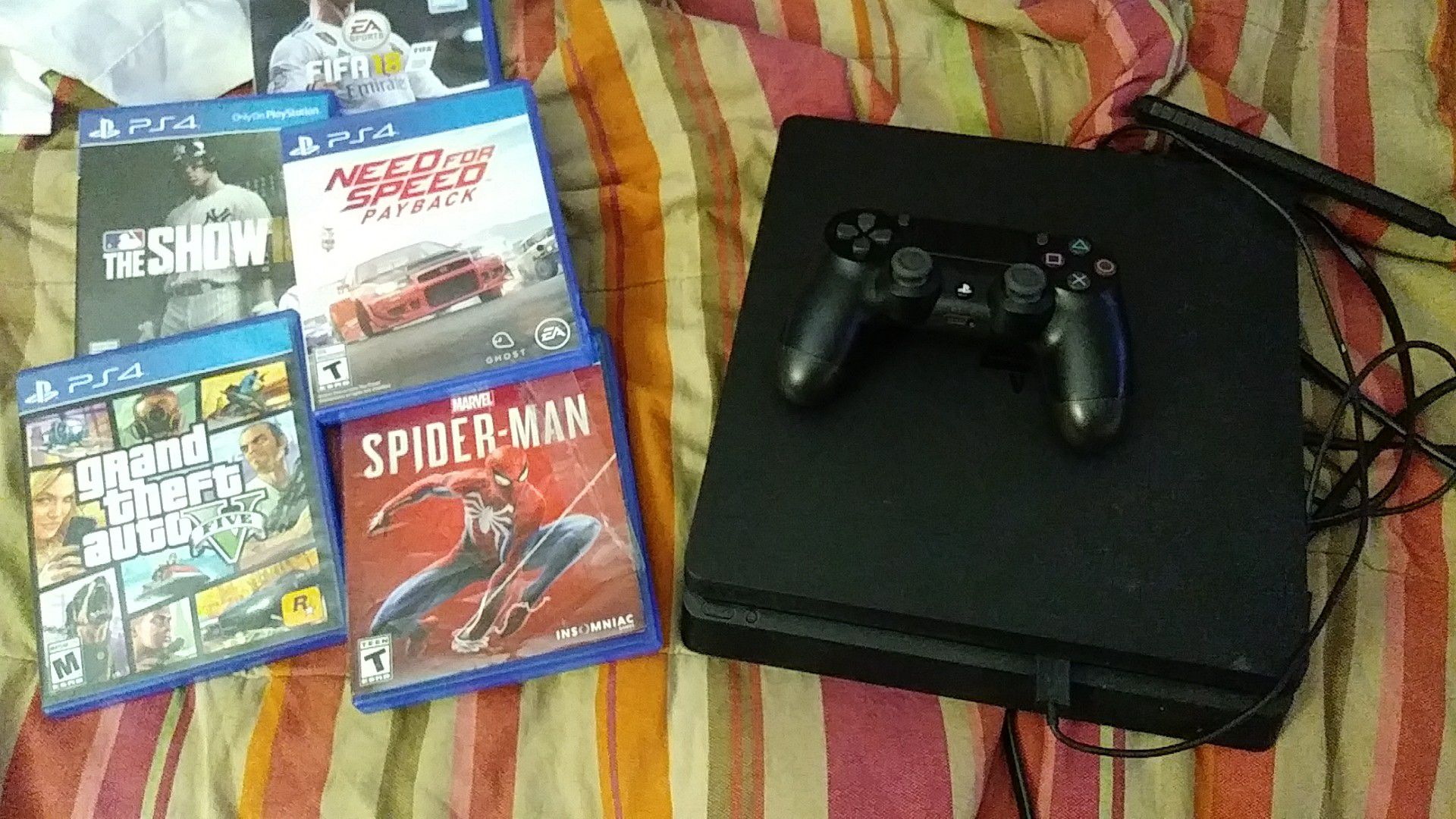Ps4, 5 games and 1 controller..