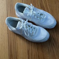 Nike Air Max Girl White Shoes Size 4
