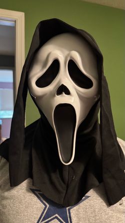 Halloween mask in good condition