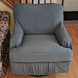 Comfortable Swivel - Rocker 
