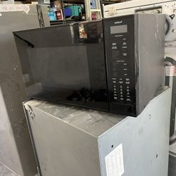 Wolf Brand Microwave 