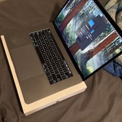 Macbook Pro 15in Touchbar i9 16 GB RAM