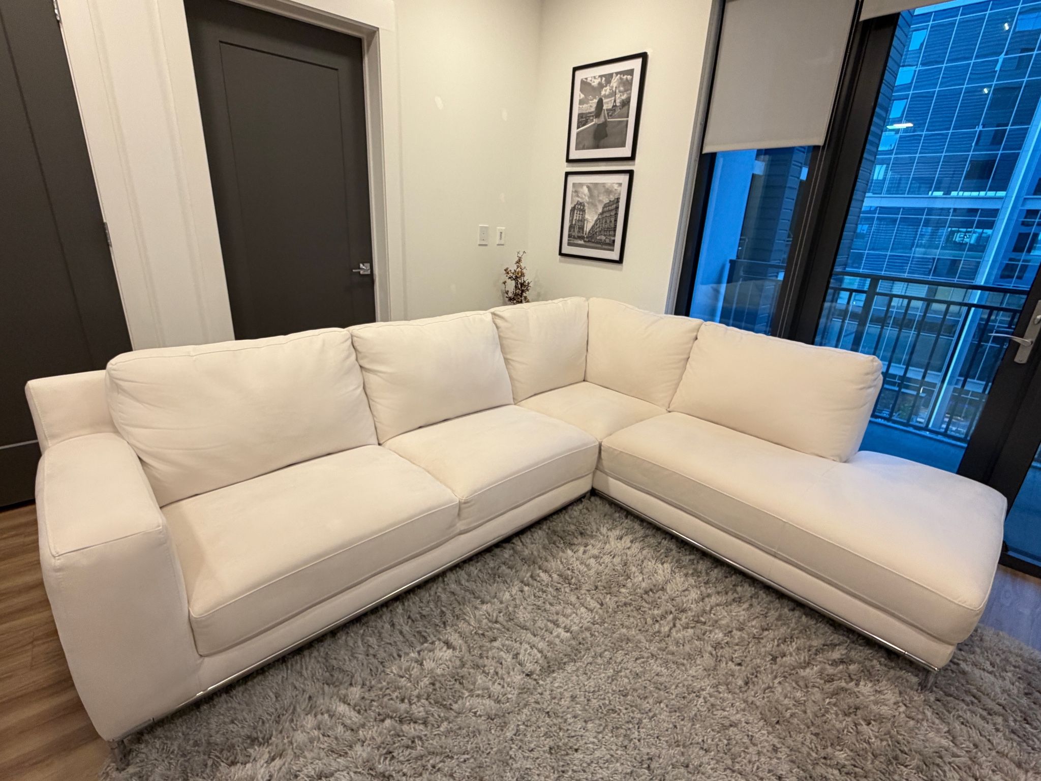 Beautiful City Furniture Sectional Ivory