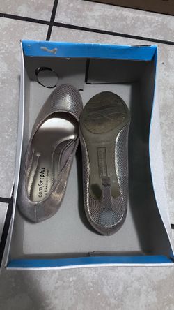 Dress shoes
