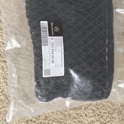 Brand New Genuine Mercedes Benz Luggage Trunk Cargo Net A253 860 09 00 GLC-Class