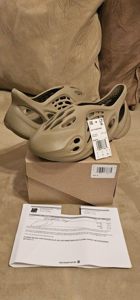 Addidas Yeezy Foam RnR Slide Stone Grey Marine 350 Jordan Retro OG