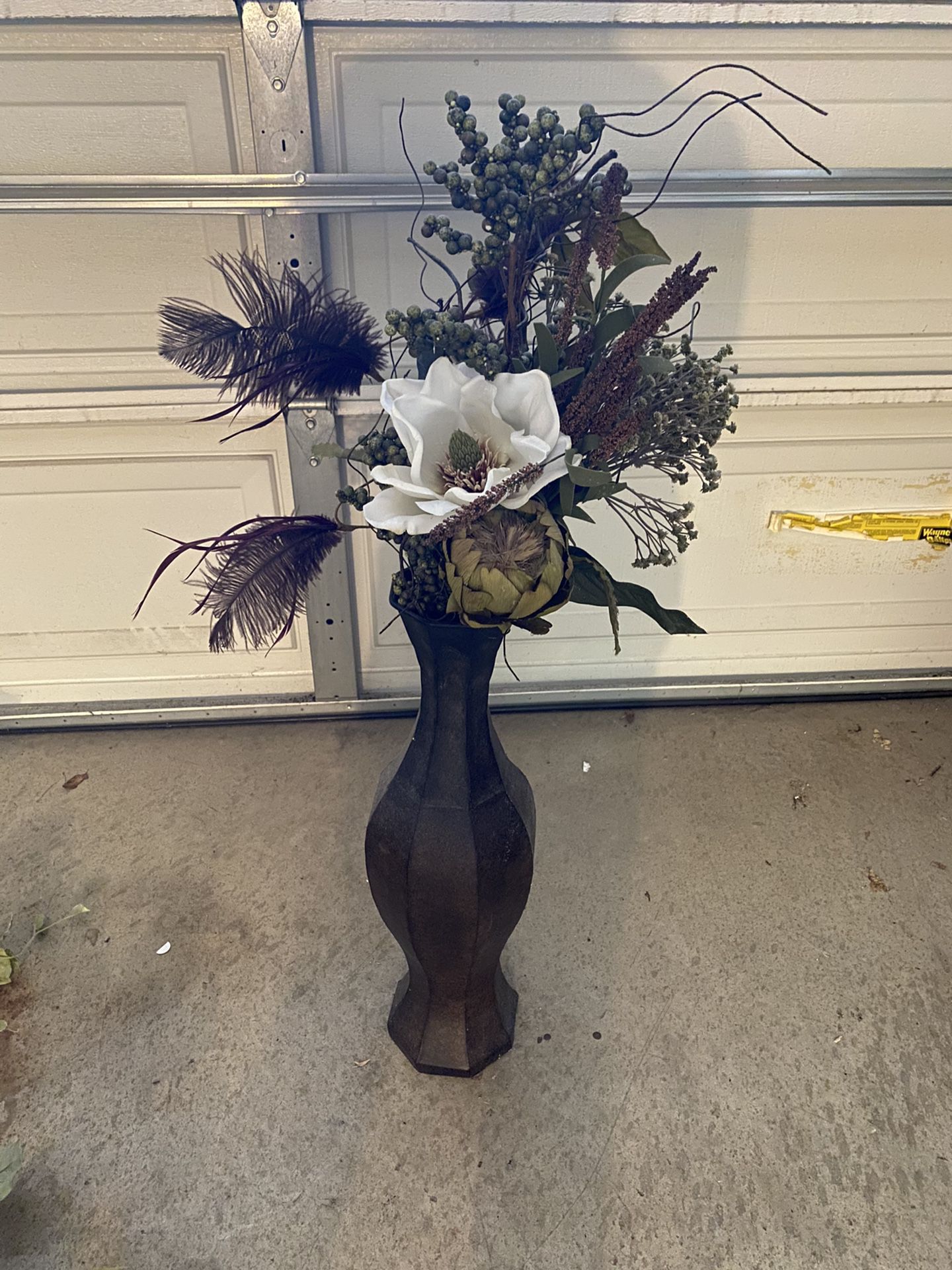 Vase with silk flowers