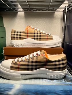 Burberry brown