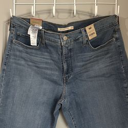Women’s Levi shaping jeans