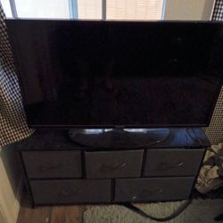 42-in Samsung Roku TV $75 Firm No Less