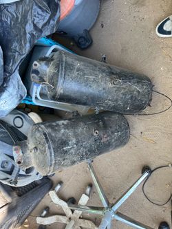 2 ten gallon air tanks