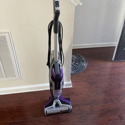 The BISSELL® CrossWave PetPro Vacuum Cleaner 