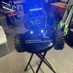Axial Capra Crawler