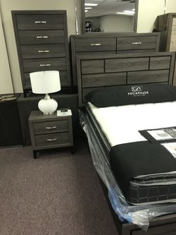 New queen bedroom group