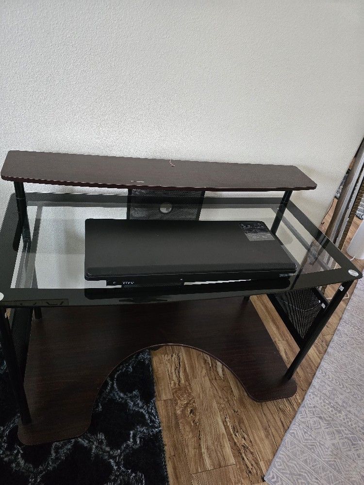 DESK With OFFICE CHAIR