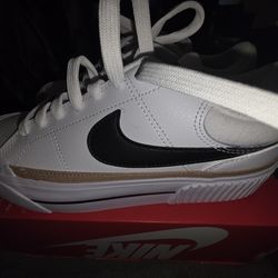 Nike Court Legacy Lift (Woman)