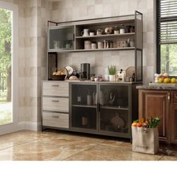 Kitchen Pantry