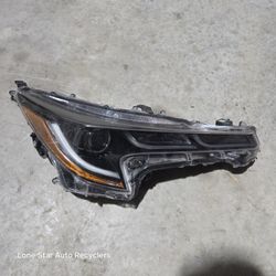 2020 to 2022 Toyota Corolla Right Headlight 