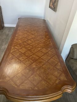 Dinning Room Table