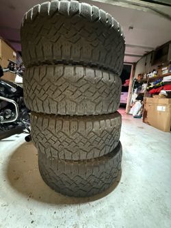 275 55 20 Goodyear wrangler tires