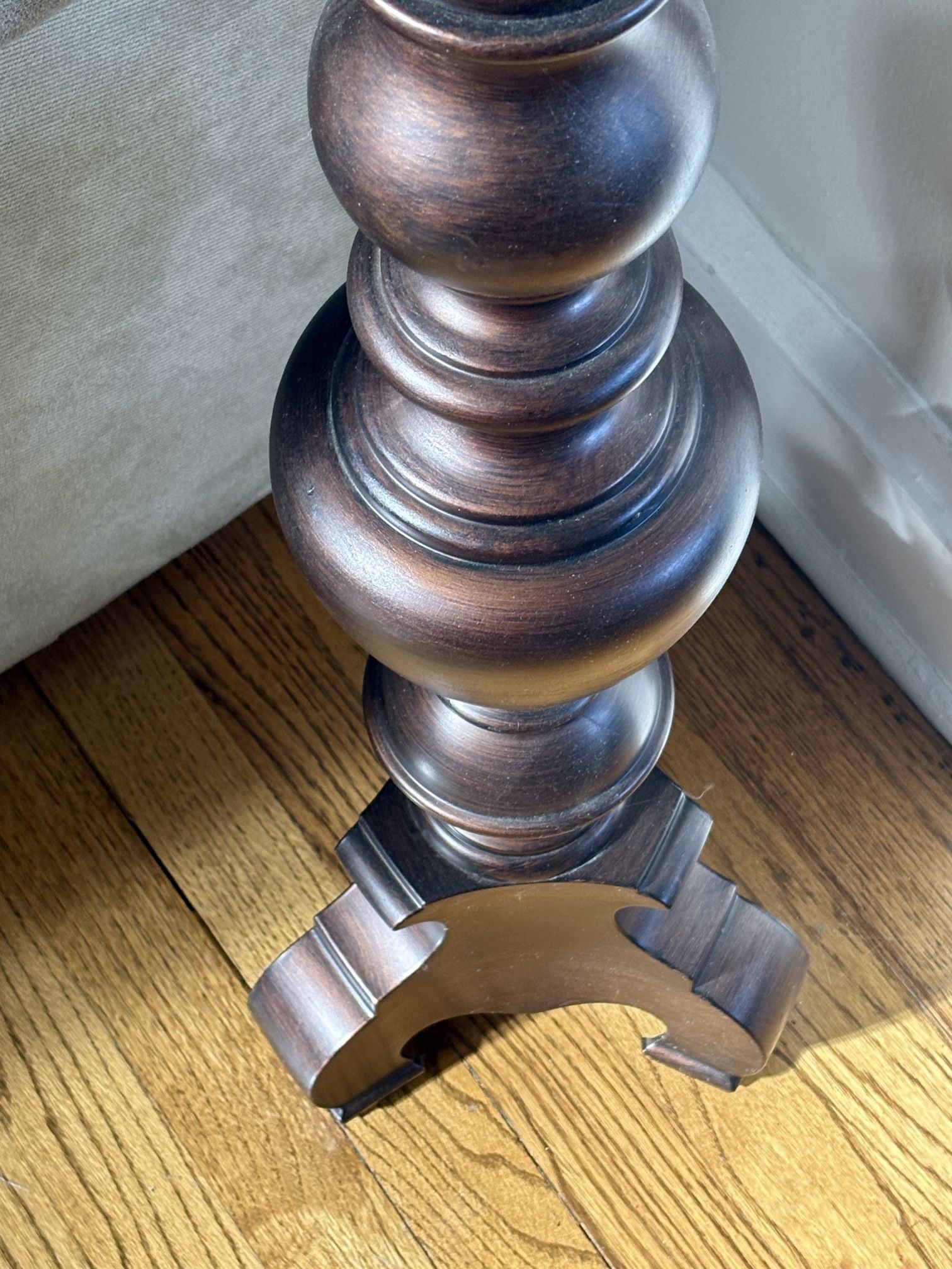 Pedestal Candle Holder 