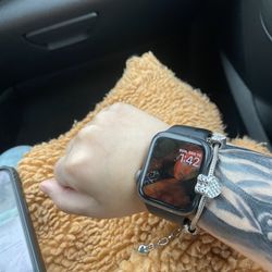 APPLE WATCH SERIES 6