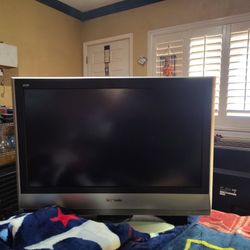 Panasonic 32"  LCD T. V