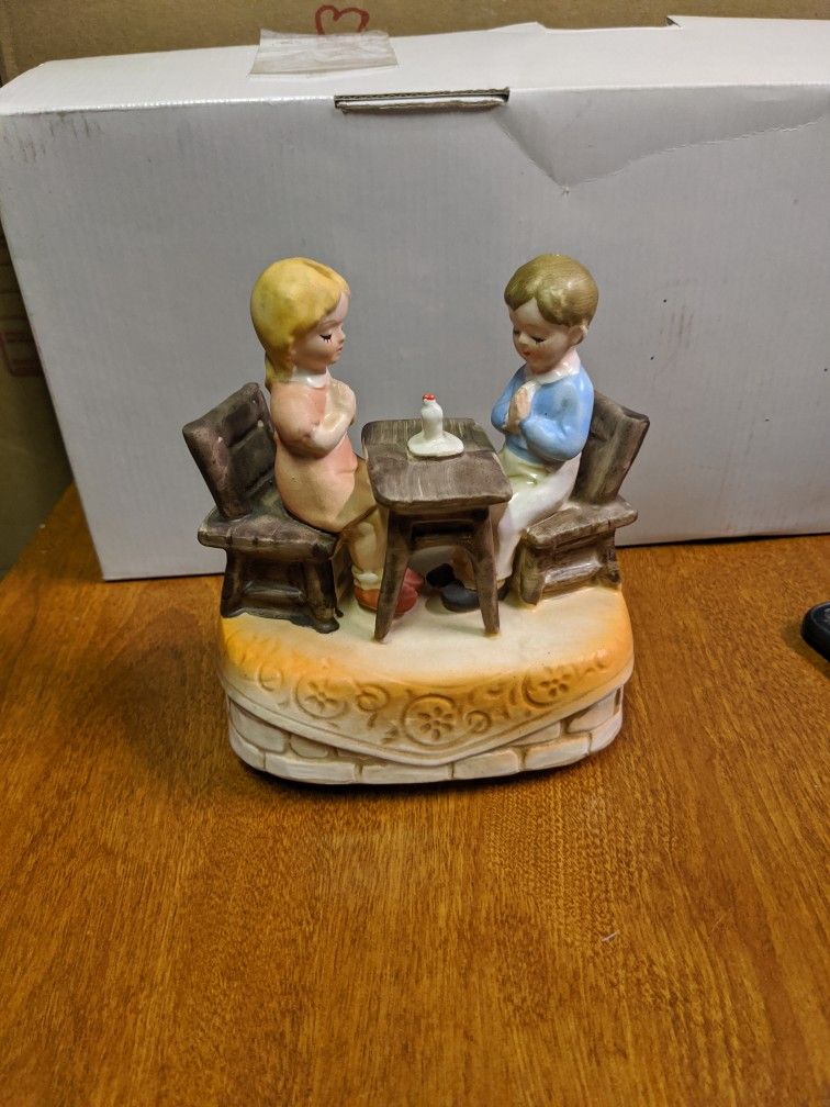 Vintage Sankyo Japan Praying at Table Wind-up Music Box Musical Bless This House