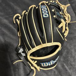 A2000 11.5 Inch Glove 