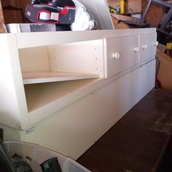 Underbed Storage Can Be Used As Bench With Storage Also